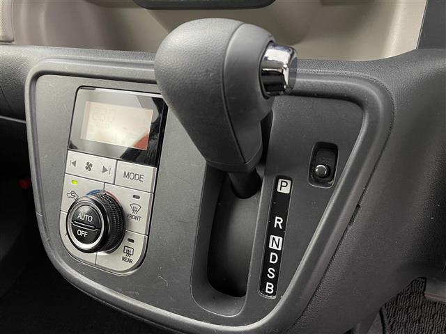 パッソ モーダ Gパッケージ 衝突軽減ブレーキ 純正7インチナビ バックカメラ LEDライト ステアリングリモコン アイドリングストップ ETC 前後ドライブレコーダー オートエアコン オートライト 横滑り防止 スマートキー 禁煙(15枚目)