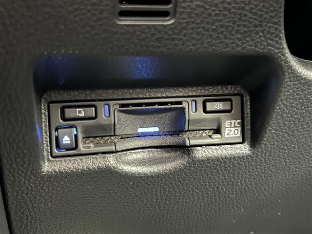 ヴォクシー ハイブリッドS-G フリップダウンモニター 純正10.5ディスプレイオーディオ バックカメラ 片側パワースライドドア LED 純正16インチAW ステアリングリモコン ドライブレコーダー スマートキー ETC 禁煙車(13枚目)