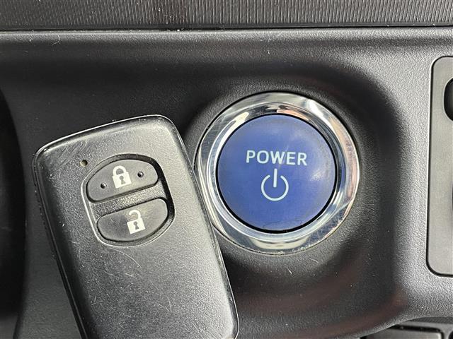 アクア G セーフティセンス ALPINE7インチナビ バックカメラ クルーズコントロール LED オートマチックハイビーム ワイパーデアイサー 横滑り防止装置 スマートキー スペアキー オートエアコン 禁煙車(13枚目)