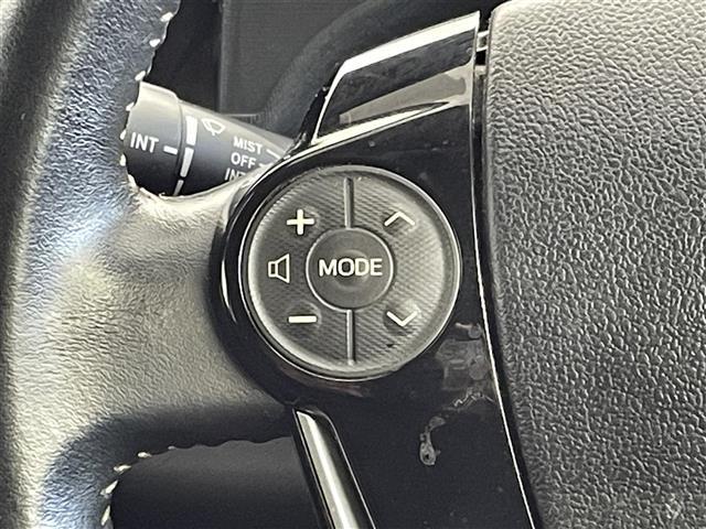 アクア G セーフティセンス ALPINE7インチナビ バックカメラ クルーズコントロール LED オートマチックハイビーム ワイパーデアイサー 横滑り防止装置 スマートキー スペアキー オートエアコン 禁煙車(26枚目)