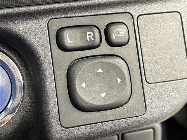 アクア G セーフティセンス ALPINE7インチナビ バックカメラ クルーズコントロール LED オートマチックハイビーム ワイパーデアイサー 横滑り防止装置 スマートキー スペアキー オートエアコン 禁煙車(29枚目)