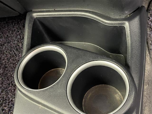 アクア G セーフティセンス ALPINE7インチナビ バックカメラ クルーズコントロール LED オートマチックハイビーム ワイパーデアイサー 横滑り防止装置 スマートキー スペアキー オートエアコン 禁煙車(33枚目)