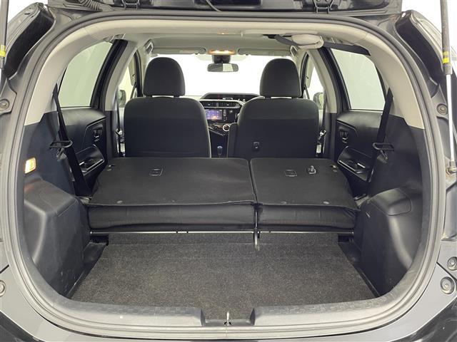 アクア G セーフティセンス ALPINE7インチナビ バックカメラ クルーズコントロール LED オートマチックハイビーム ワイパーデアイサー 横滑り防止装置 スマートキー スペアキー オートエアコン 禁煙車(40枚目)