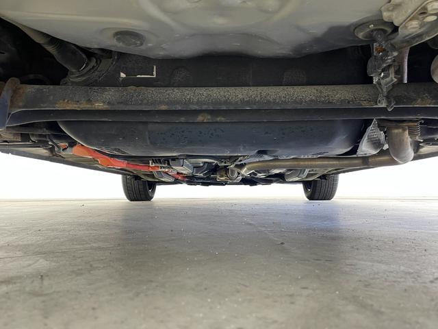 アクア G セーフティセンス ALPINE7インチナビ バックカメラ クルーズコントロール LED オートマチックハイビーム ワイパーデアイサー 横滑り防止装置 スマートキー スペアキー オートエアコン 禁煙車(76枚目)