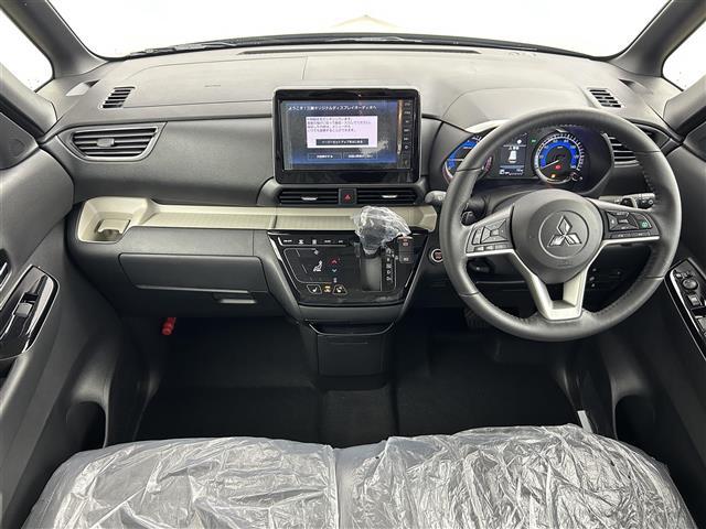 デリカミニ Ｔ　プレミアム　届出済未使用車　純正９インチディスプレイオーディオ　アラウンドビューモニター　マイパイロット　両側パワースライドドア　ＬＥＤ　ＡＨＢ　シートヒーター　純正１５インチＡＷ　ステアリングリモコン（2枚目）