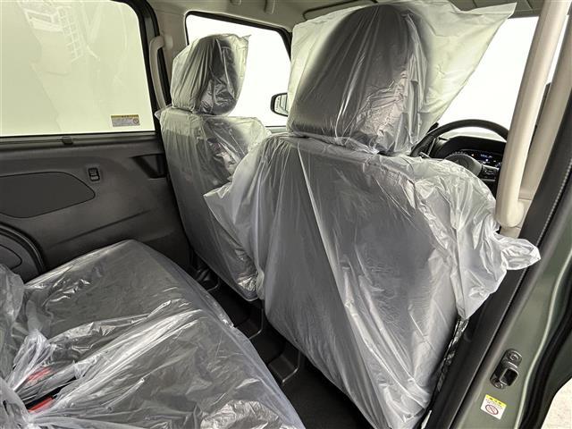 デリカミニ Ｔ　プレミアム　届出済未使用車　純正９インチディスプレイオーディオ　アラウンドビューモニター　マイパイロット　両側パワースライドドア　ＬＥＤ　ＡＨＢ　シートヒーター　純正１５インチＡＷ　ステアリングリモコン（18枚目）