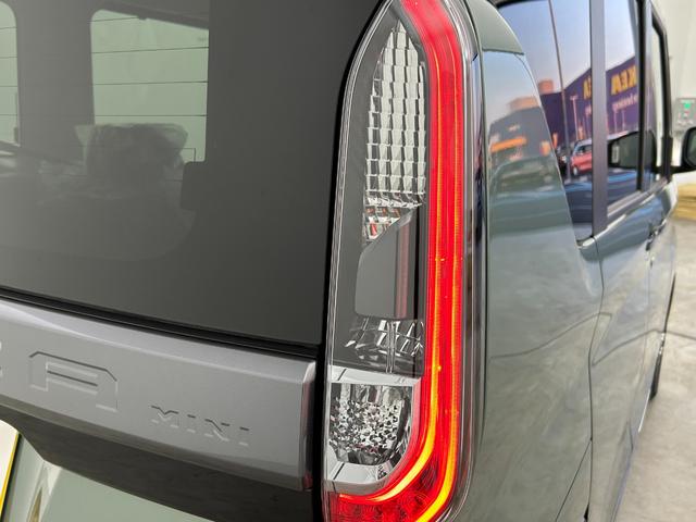 デリカミニ Ｔ　プレミアム　届出済未使用車　純正９インチディスプレイオーディオ　アラウンドビューモニター　マイパイロット　両側パワースライドドア　ＬＥＤ　ＡＨＢ　シートヒーター　純正１５インチＡＷ　ステアリングリモコン（69枚目）