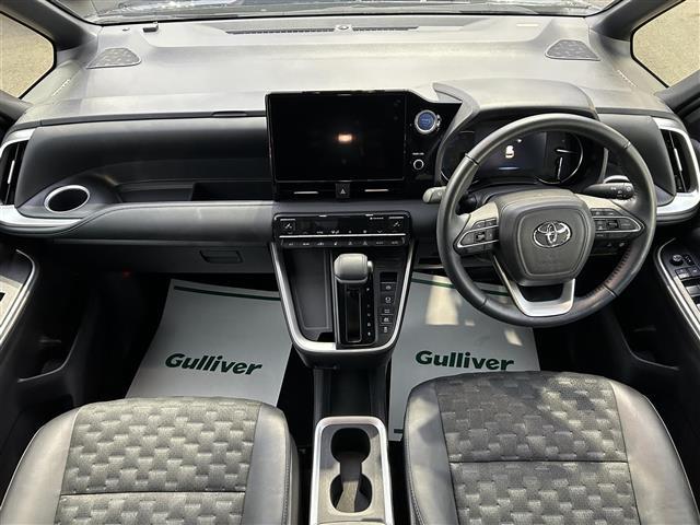 ヴォクシー ハイブリッドS-Z 快適利便パッケージ 純正12.1インチ後席モニター 純正10.5インチメモリナビ 両側パワースライドドア 純正ドラレコ型デジタルインナーミラー トヨタセーフティーセンス バックカメラ ETC 禁煙車(2枚目)