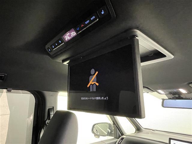 ヴォクシー ハイブリッドS-Z 快適利便パッケージ 純正12.1インチ後席モニター 純正10.5インチメモリナビ 両側パワースライドドア 純正ドラレコ型デジタルインナーミラー トヨタセーフティーセンス バックカメラ ETC 禁煙車(3枚目)