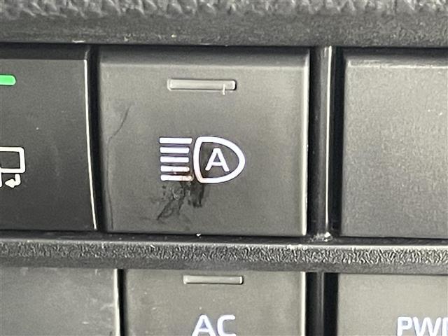 ヴォクシー ハイブリッドS-Z 快適利便パッケージ 純正12.1インチ後席モニター 純正10.5インチメモリナビ 両側パワースライドドア 純正ドラレコ型デジタルインナーミラー トヨタセーフティーセンス バックカメラ ETC 禁煙車(14枚目)