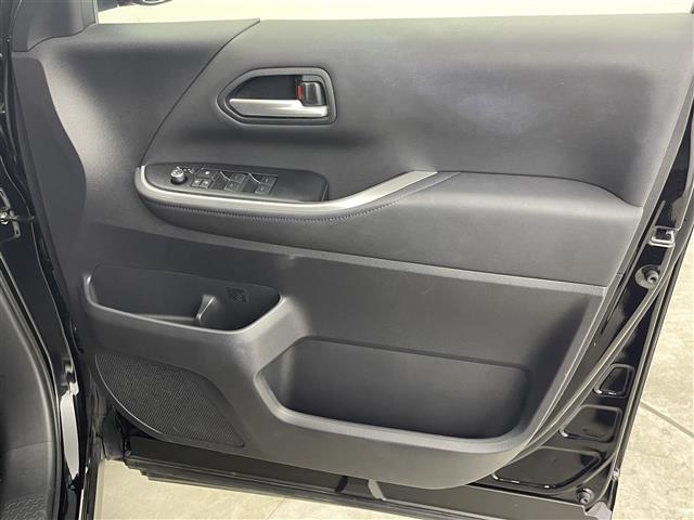 ヴォクシー ハイブリッドS-Z 快適利便パッケージ 純正12.1インチ後席モニター 純正10.5インチメモリナビ 両側パワースライドドア 純正ドラレコ型デジタルインナーミラー トヨタセーフティーセンス バックカメラ ETC 禁煙車(39枚目)