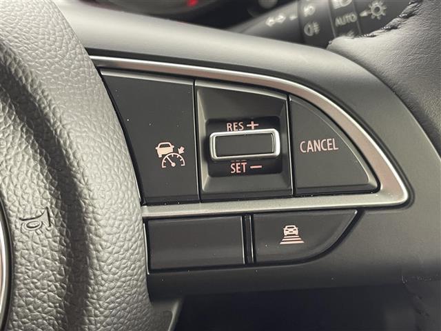 ジムニーノマド FC オーディオレス レーダークルーズコントロール LEDライト ハイビームアシスト シートヒーター 純正15インチAW 背面タイヤ ステアリングリモコン ダウンヒルアシスト スペアキー スマートキー 禁煙(5枚目)