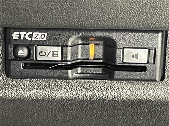 ジムニーノマド FC オーディオレス レーダークルーズコントロール LEDライト ハイビームアシスト シートヒーター 純正15インチAW 背面タイヤ ステアリングリモコン ダウンヒルアシスト スペアキー スマートキー 禁煙(7枚目)