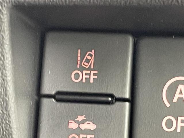 ジムニーノマド FC オーディオレス レーダークルーズコントロール LEDライト ハイビームアシスト シートヒーター 純正15インチAW 背面タイヤ ステアリングリモコン ダウンヒルアシスト スペアキー スマートキー 禁煙(11枚目)