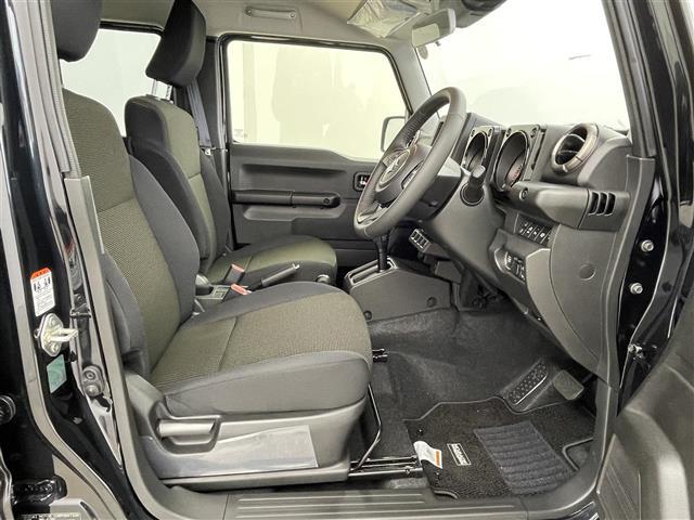 ジムニーノマド FC オーディオレス レーダークルーズコントロール LEDライト ハイビームアシスト シートヒーター 純正15インチAW 背面タイヤ ステアリングリモコン ダウンヒルアシスト スペアキー スマートキー 禁煙(17枚目)