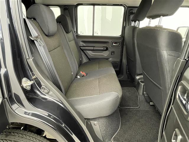 ジムニーノマド FC オーディオレス レーダークルーズコントロール LEDライト ハイビームアシスト シートヒーター 純正15インチAW 背面タイヤ ステアリングリモコン ダウンヒルアシスト スペアキー スマートキー 禁煙(21枚目)