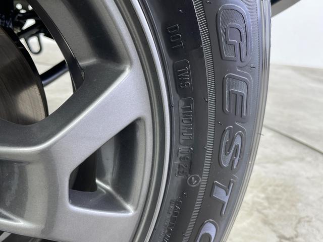 ジムニーノマド FC オーディオレス レーダークルーズコントロール LEDライト ハイビームアシスト シートヒーター 純正15インチAW 背面タイヤ ステアリングリモコン ダウンヒルアシスト スペアキー スマートキー 禁煙(67枚目)