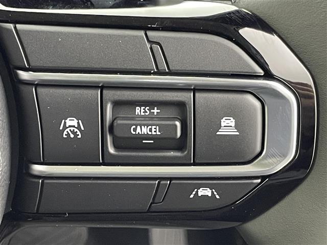 スペーシアカスタム ハイブリッドXS 届出済未使用車 スズキコネクトナビ 全方位モニター 両側パワースライドドア レーダークルーズコントロール 後席サーキュレーター ハイビームアシスト シートヒーター 純正15インチAW スマートキー(7枚目)