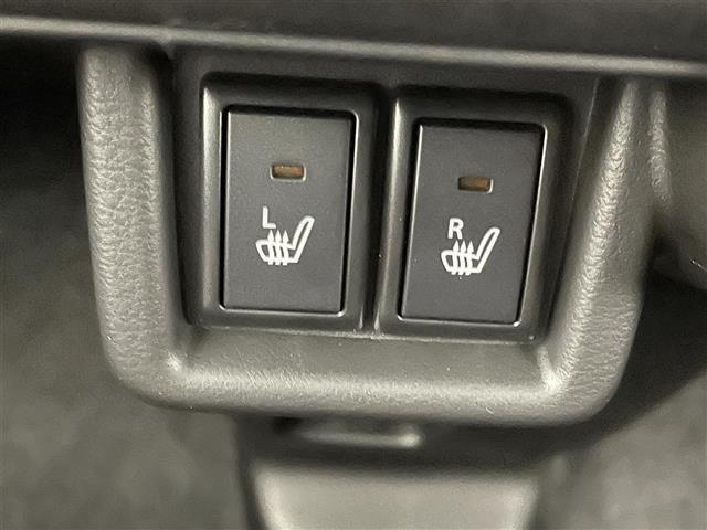 スペーシアカスタム ハイブリッドXS 届出済未使用車 スズキコネクトナビ 全方位モニター 両側パワースライドドア レーダークルーズコントロール 後席サーキュレーター ハイビームアシスト シートヒーター 純正15インチAW スマートキー(11枚目)