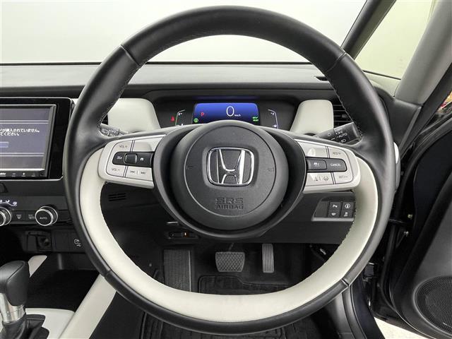 フィット e:HEVホーム 禁煙車 純正ナビ フルセグ バックカメラ ホンダセンシング 追従クルーズコントロール レーンキープアシスト オートライト 前後ドライブレコーダー ETC 横滑り防止装置 フロントガラス熱線スイッチ(21枚目)