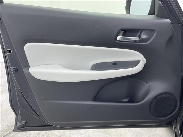 フィット e:HEVホーム 禁煙車 純正ナビ フルセグ バックカメラ ホンダセンシング 追従クルーズコントロール レーンキープアシスト オートライト 前後ドライブレコーダー ETC 横滑り防止装置 フロントガラス熱線スイッチ(40枚目)
