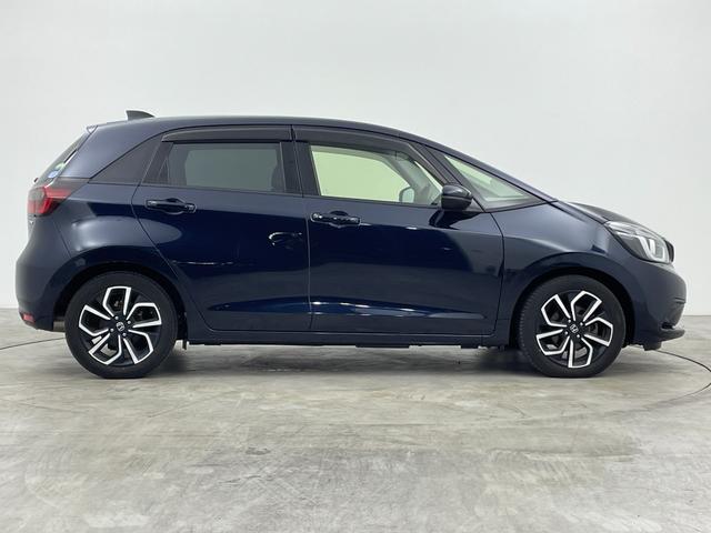 フィット e:HEVホーム 禁煙車 純正ナビ フルセグ バックカメラ ホンダセンシング 追従クルーズコントロール レーンキープアシスト オートライト 前後ドライブレコーダー ETC 横滑り防止装置 フロントガラス熱線スイッチ(55枚目)