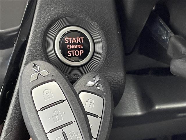 デリカミニ T プレミアム 届出済未使用車 純正10インチディスプレイオーディオ 全方位 アダプティブクルーズコントロール レーンアシスト 衝突軽減 両側パワースライドドア オートマチックハイビーム 横滑り 障害物センサー 禁煙(17枚目)