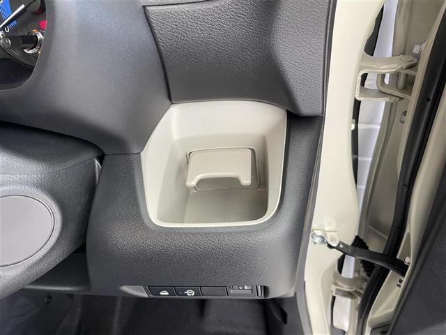 デリカミニ T プレミアム 届出済未使用車 純正10インチディスプレイオーディオ 全方位 アダプティブクルーズコントロール レーンアシスト 衝突軽減 両側パワースライドドア オートマチックハイビーム 横滑り 障害物センサー 禁煙(29枚目)