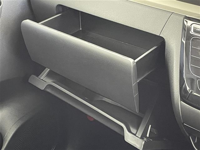 デリカミニ T プレミアム 届出済未使用車 純正10インチディスプレイオーディオ 全方位 アダプティブクルーズコントロール レーンアシスト 衝突軽減 両側パワースライドドア オートマチックハイビーム 横滑り 障害物センサー 禁煙(30枚目)