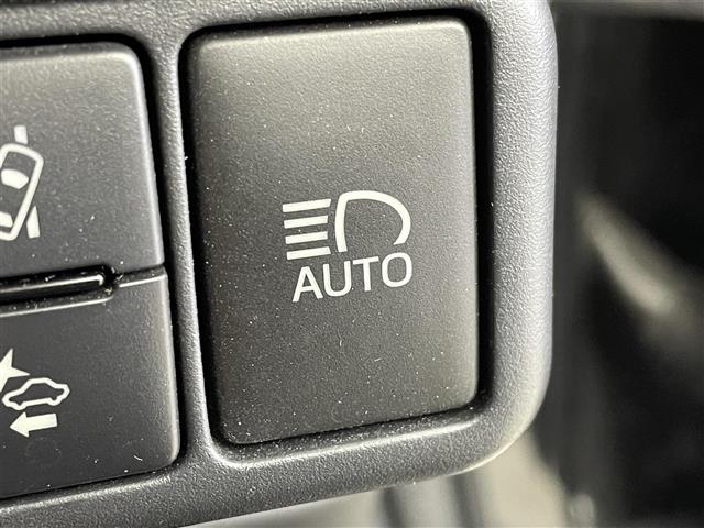 アクア Sスタイルブラック 純正7インチナビ バックカメラ 衝突軽減システム アイドリングストップ ETC オートマチックハイビーム ヘッドライトレベライザー ドライブレコーダー スマートキー プッシュスタート 禁煙車(8枚目)