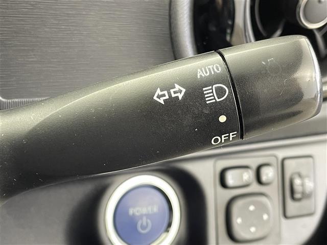 アクア Sスタイルブラック 純正7インチナビ バックカメラ 衝突軽減システム アイドリングストップ ETC オートマチックハイビーム ヘッドライトレベライザー ドライブレコーダー スマートキー プッシュスタート 禁煙車(12枚目)