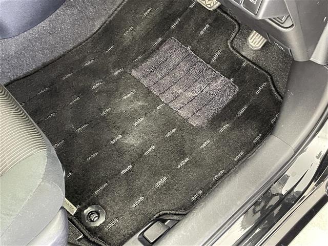 アクア Sスタイルブラック 純正7インチナビ バックカメラ 衝突軽減システム アイドリングストップ ETC オートマチックハイビーム ヘッドライトレベライザー ドライブレコーダー スマートキー プッシュスタート 禁煙車(28枚目)