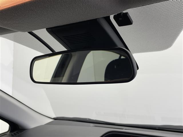 アクア Sスタイルブラック 純正7インチナビ バックカメラ 衝突軽減システム アイドリングストップ ETC オートマチックハイビーム ヘッドライトレベライザー ドライブレコーダー スマートキー プッシュスタート 禁煙車(32枚目)