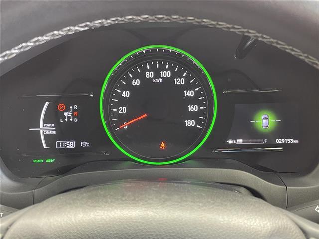 ヴェゼル ハイブリッドRS・ホンダセンシング 純正ナビ バックカメラ 衝突軽減 アダプティブクルーズコントロール レーンアシスト シートヒーター 横滑り防止 アイドリングストップ ETC オートライト スマートキー プッシュスタート 禁煙車(26枚目)