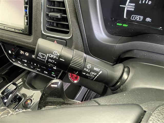 ヴェゼル ハイブリッドRS・ホンダセンシング 純正ナビ バックカメラ 衝突軽減 アダプティブクルーズコントロール レーンアシスト シートヒーター 横滑り防止 アイドリングストップ ETC オートライト スマートキー プッシュスタート 禁煙車(28枚目)