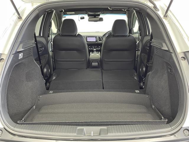 ヴェゼル ハイブリッドRS・ホンダセンシング 純正ナビ バックカメラ 衝突軽減 アダプティブクルーズコントロール レーンアシスト シートヒーター 横滑り防止 アイドリングストップ ETC オートライト スマートキー プッシュスタート 禁煙車(40枚目)