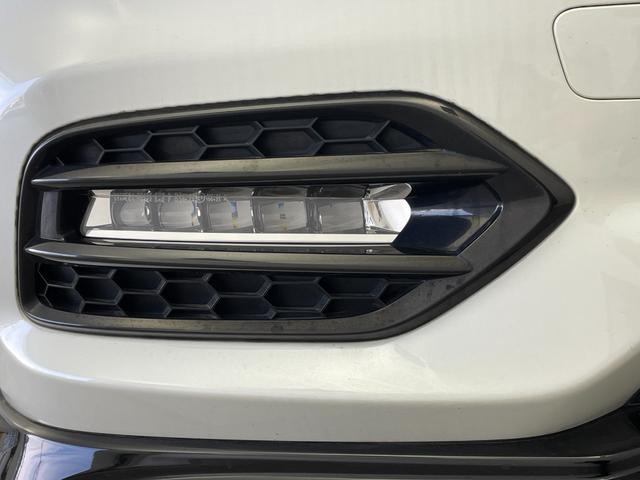 ヴェゼル ハイブリッドRS・ホンダセンシング 純正ナビ バックカメラ 衝突軽減 アダプティブクルーズコントロール レーンアシスト シートヒーター 横滑り防止 アイドリングストップ ETC オートライト スマートキー プッシュスタート 禁煙車(56枚目)