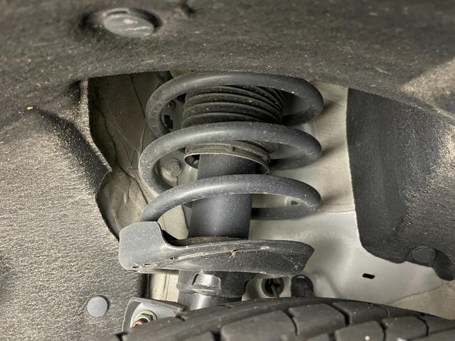 ヴェゼル ハイブリッドRS・ホンダセンシング 純正ナビ バックカメラ 衝突軽減 アダプティブクルーズコントロール レーンアシスト シートヒーター 横滑り防止 アイドリングストップ ETC オートライト スマートキー プッシュスタート 禁煙車(75枚目)