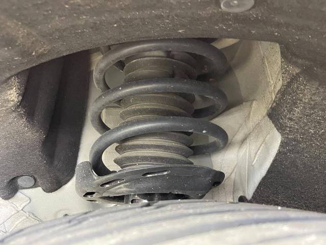 ヴェゼル ハイブリッドRS・ホンダセンシング 純正ナビ バックカメラ 衝突軽減 アダプティブクルーズコントロール レーンアシスト シートヒーター 横滑り防止 アイドリングストップ ETC オートライト スマートキー プッシュスタート 禁煙車(76枚目)