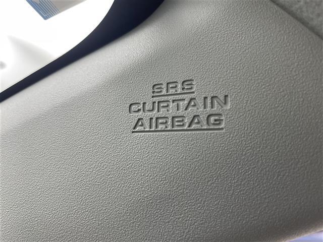 プリウス Ｓ　純正７インチナビ　バックカメラ　ＨＩＤオートライト　フォグランプ　ステリングリモコン　プッシュスタート　スマートキー　ＥＴＣ　横滑り防止装置　純正フロアマット　カーテンエアバッグ　オートエアコン　禁煙（29枚目）