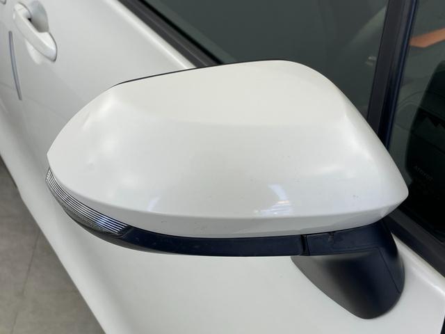 シエンタ ハイブリッドＧ　衝突被害軽減ブレーキ　社外７インチナビ　バックカメラ　両側パワースライドドア　ＨＩＤオートライト　オートマチックハイビーム　純正１５インチＡＷ　ステアリングリモコン　スマートキー　ＥＴＣ　禁煙車（56枚目）