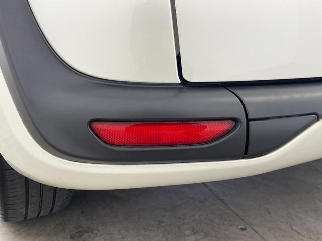 シエンタ ハイブリッドＧ　衝突被害軽減ブレーキ　社外７インチナビ　バックカメラ　両側パワースライドドア　ＨＩＤオートライト　オートマチックハイビーム　純正１５インチＡＷ　ステアリングリモコン　スマートキー　ＥＴＣ　禁煙車（65枚目）