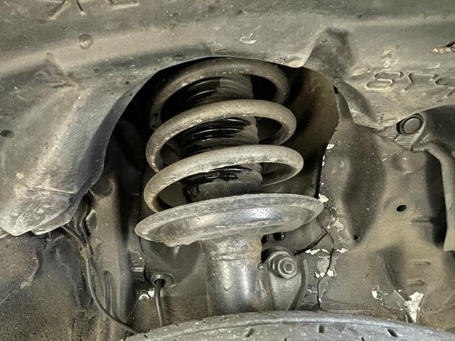 シエンタ ハイブリッドＧ　衝突被害軽減ブレーキ　社外７インチナビ　バックカメラ　両側パワースライドドア　ＨＩＤオートライト　オートマチックハイビーム　純正１５インチＡＷ　ステアリングリモコン　スマートキー　ＥＴＣ　禁煙車（80枚目）