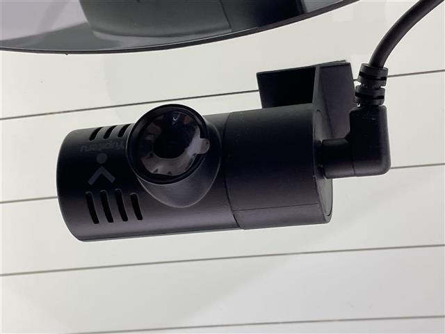 N-BOX G・ターボLパッケージ 禁煙車 純正ナビ バックカメラ ワンセグ クルーズコントロール 両側パワースライドドア オートライト ドライブレコーダー ETC パドルシフト プッシュスタート スマートキー 純正アルミホイール(13枚目)