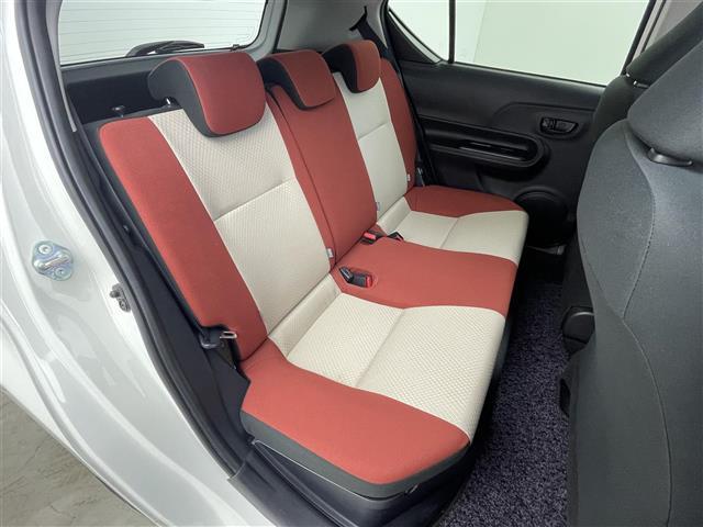 アクア S 衝突被害軽減ブレーキ 純正7インチナビ バックカメラ HIDライト オートマチックハイビーム ステアリングリモコン レーンディパーチャーアラート リモコンキー 横滑り防止装置 ビルトインETC 禁煙車(17枚目)