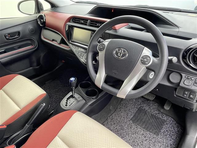 アクア S 衝突被害軽減ブレーキ 純正7インチナビ バックカメラ HIDライト オートマチックハイビーム ステアリングリモコン レーンディパーチャーアラート リモコンキー 横滑り防止装置 ビルトインETC 禁煙車(18枚目)