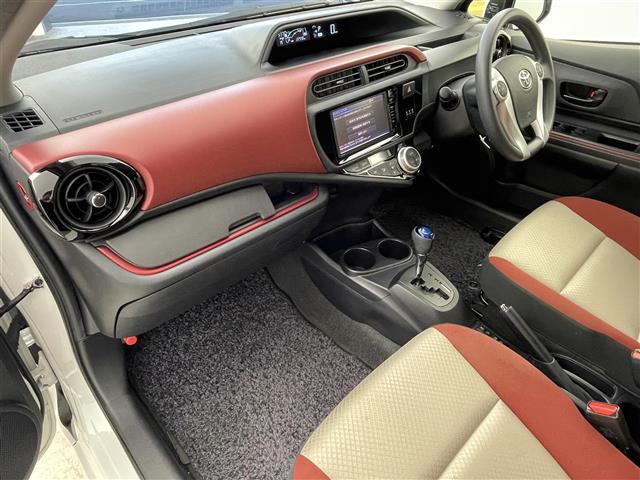 アクア S 衝突被害軽減ブレーキ 純正7インチナビ バックカメラ HIDライト オートマチックハイビーム ステアリングリモコン レーンディパーチャーアラート リモコンキー 横滑り防止装置 ビルトインETC 禁煙車(22枚目)