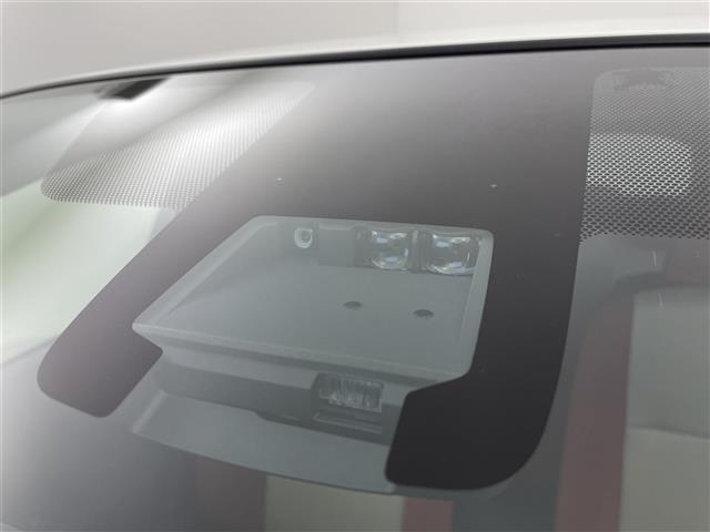 アクア S 衝突被害軽減ブレーキ 純正7インチナビ バックカメラ HIDライト オートマチックハイビーム ステアリングリモコン レーンディパーチャーアラート リモコンキー 横滑り防止装置 ビルトインETC 禁煙車(26枚目)