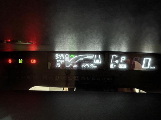 アクア S 衝突被害軽減ブレーキ 純正7インチナビ バックカメラ HIDライト オートマチックハイビーム ステアリングリモコン レーンディパーチャーアラート リモコンキー 横滑り防止装置 ビルトインETC 禁煙車(31枚目)