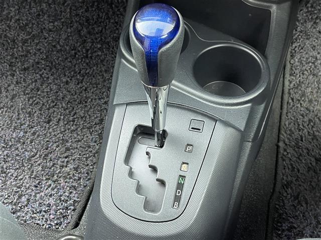 アクア S 衝突被害軽減ブレーキ 純正7インチナビ バックカメラ HIDライト オートマチックハイビーム ステアリングリモコン レーンディパーチャーアラート リモコンキー 横滑り防止装置 ビルトインETC 禁煙車(33枚目)